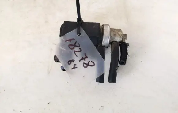 Audi A4 S4 B7 8E 8H Turbo solenoid valve 1j0906627b