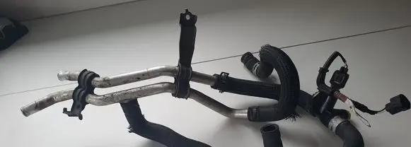 Toyota Prius (XW30) Engine coolant pipe/hose
