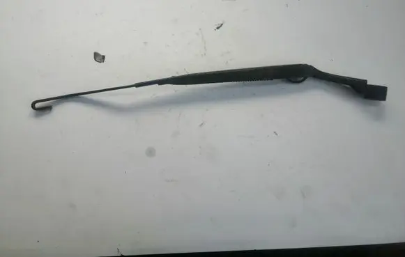 Hyundai Terracan Front wiper blade arm