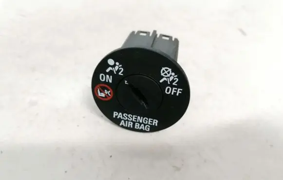 Opel Meriva B Passenger airbag on/off switch 13577258