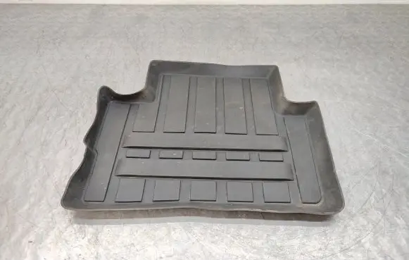Nissan Qashqai Rear floor mat KE7484E289 KE7584E289