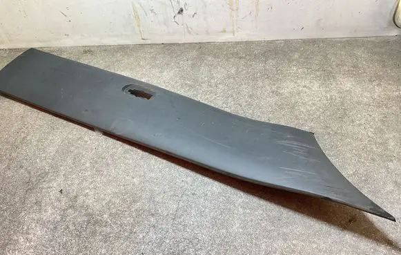 Mercedes-Benz Sprinter W907 W910 Rear fender molding trim A9106907200 A9106901002