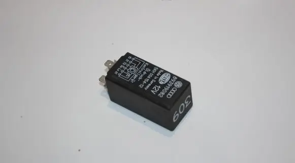 Audi A4 S4 B5 8D Other relay 893919082 5KH00415412