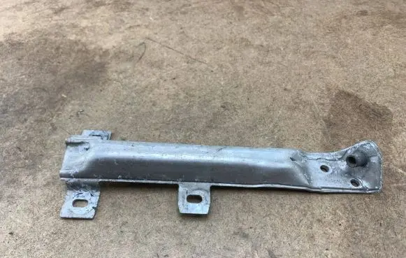BMW 7 F01 F02 F03 F04 Radiator support slam panel bracket 51117158896 7158896