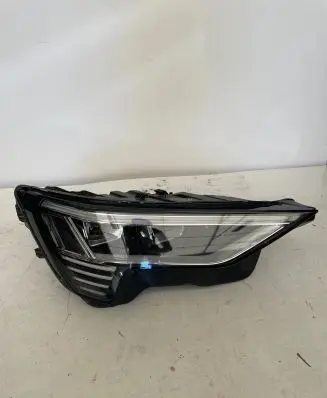 Audi e-tron LED Daytime headlight 4KE941040 030111023400 050521220558