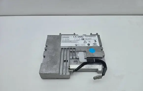 Toyota RAV 4 (XA40) Bluetooth control unit module 6434CBE2809 202SMC020 D140017202