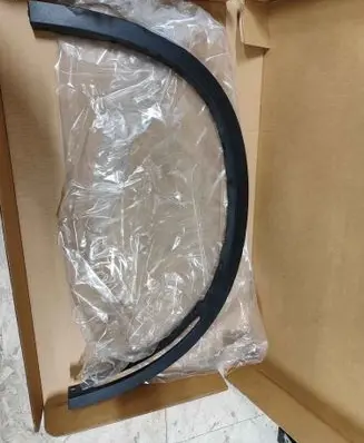 BMW X5 F15 Front arch trim 51777303391 7303391