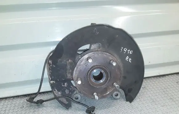 Honda Pilot I Front wheel hub spindle knuckle