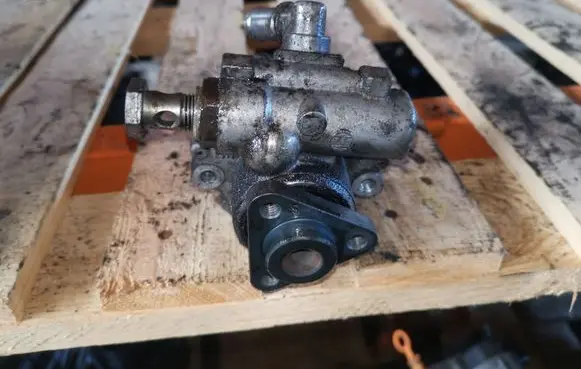 Skoda Superb B5 (3U) Power steering pump
