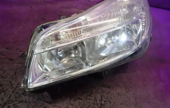 Opel Insignia A Headlight/headlamp 13226782