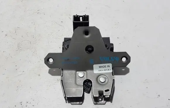 Volvo S40 Loading door lock 31335045