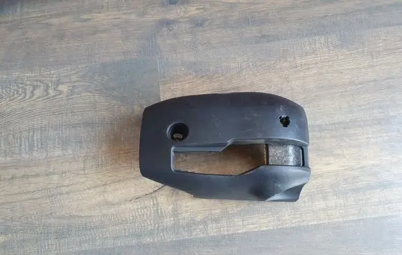 Steering wheel column trim
