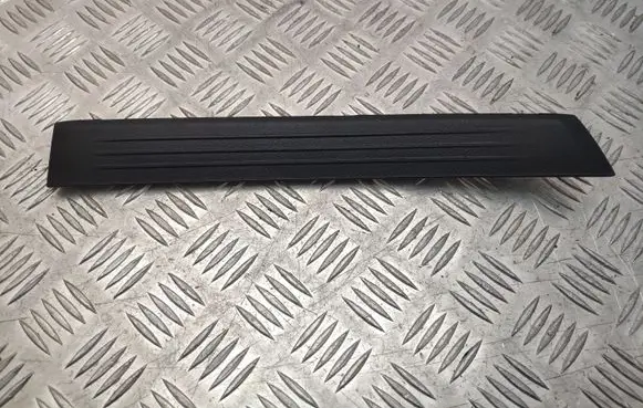 Lexus IS III XE30 Rear sill trim cover 6791553030