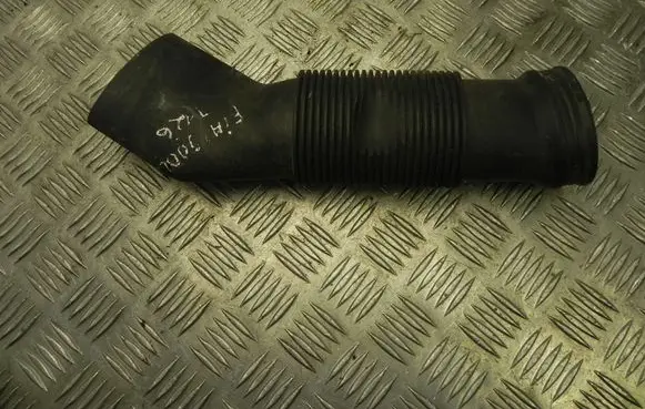 Fiat 500L Air intake hose/pipe 51885143 VD20436