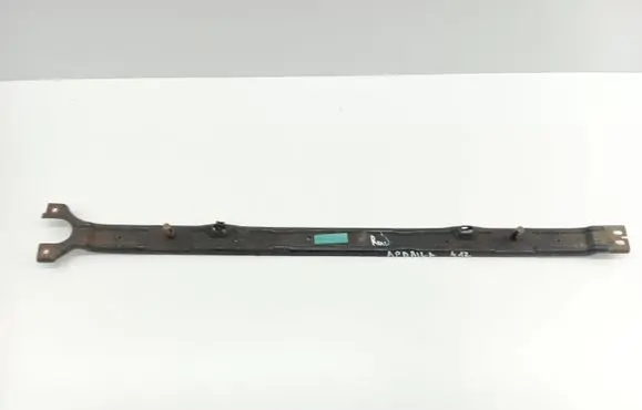 Chrysler Voyager Radiator mount bracket