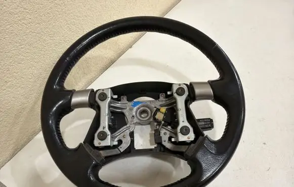 Mitsubishi Grandis Steering wheel