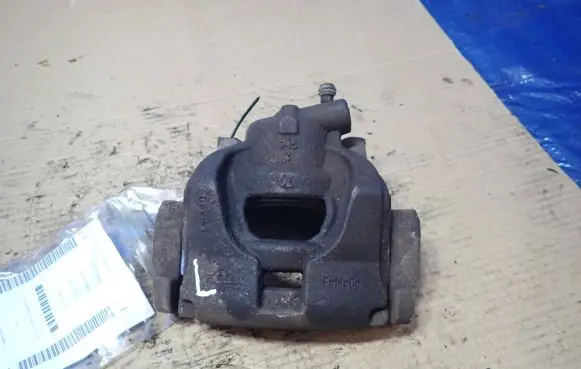 Ford Mondeo MK IV Front brake caliper