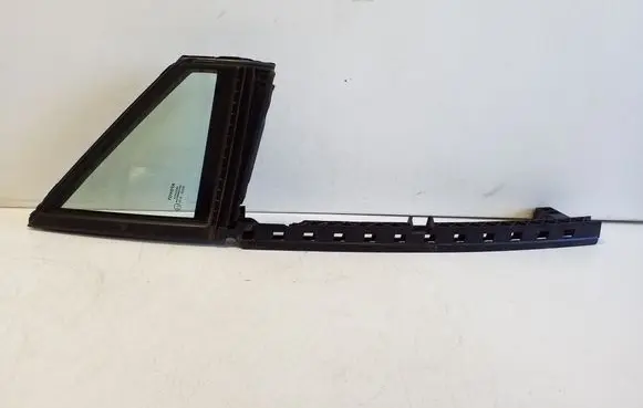 Toyota C-HR II Front triangle window/glass E1743R00098
