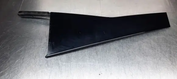 Volvo V70 Front door trim bar 