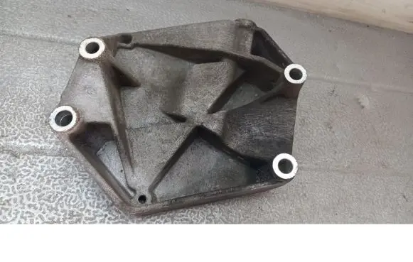 Fiat Croma Fender mounting bracket