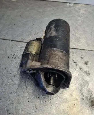 Volvo V70 Starter motor 10085831253