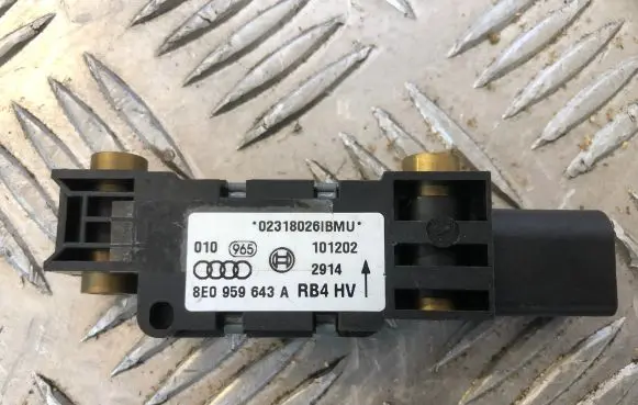 Audi A4 S4 B6 8E 8H Airbag deployment crash/impact sensor 8E0959643A 101202 023180261BMU