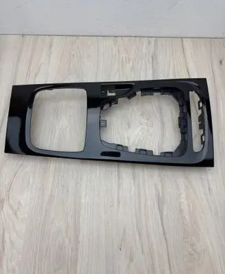 Opel Insignia B Gear shifter surround trim plastic 39126636