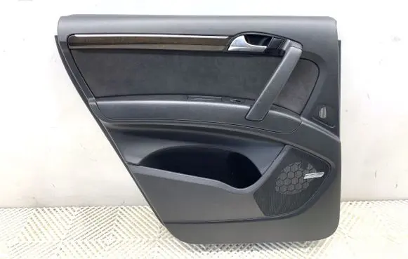 Audi Q7 4L Rear door card panel trim 