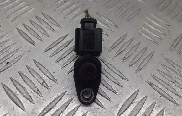 Volkswagen Golf V Valve oil control 