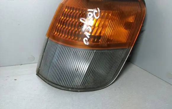 Mitsubishi Pajero Front indicator light 21037746