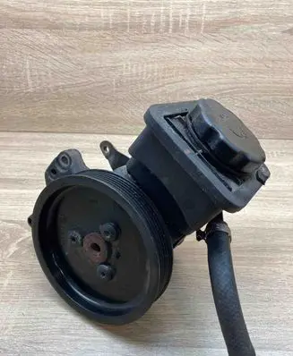 BMW 5 E60 E61 Power steering pump 7693974 7787106