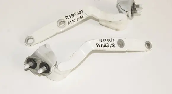 Audi A1 Tailgate/trunk/boot hinge 8X38272998X3827300