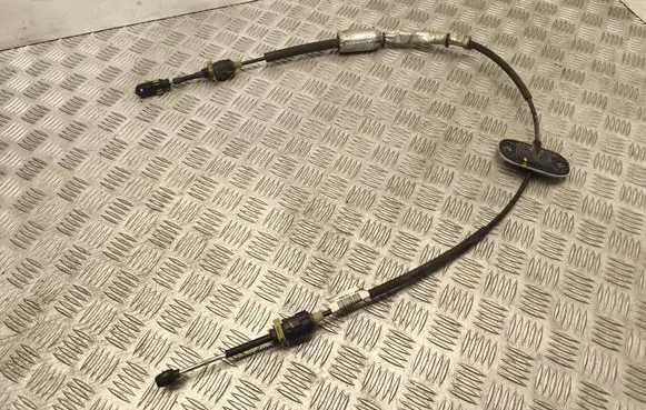 Ford Focus Gear shift cable linkage BV6P7E395CB