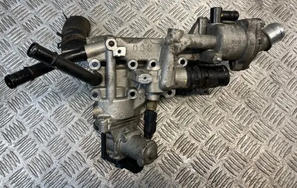 Hyundai ix35 EGR valve 284102F000 09K200245