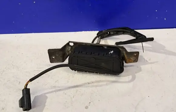 Volvo V70 Headlight wiper arm set 0390206219