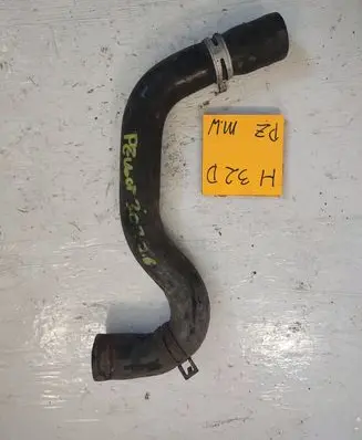 Peugeot 307 Engine coolant pipe/hose 89745661