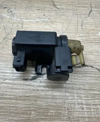 BMW 7 F01 F02 F03 F04 Turbo solenoid valve 70088715 20T254 7626350
