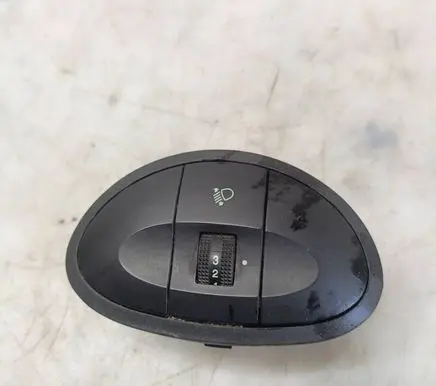Hyundai Santa Fe Headlight level height control switch 9330026200