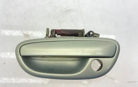 Subaru Outback Front door exterior handle