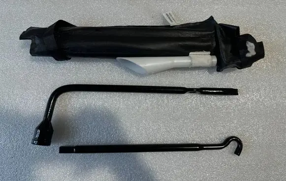 Dodge Durango III Lift Jack 68061750AK