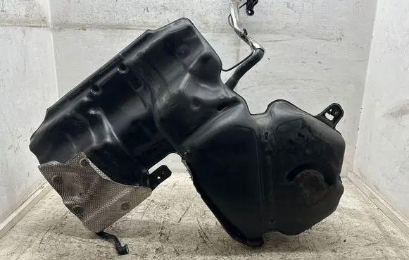 Audi A6 S6 C7 4G Fuel tank 