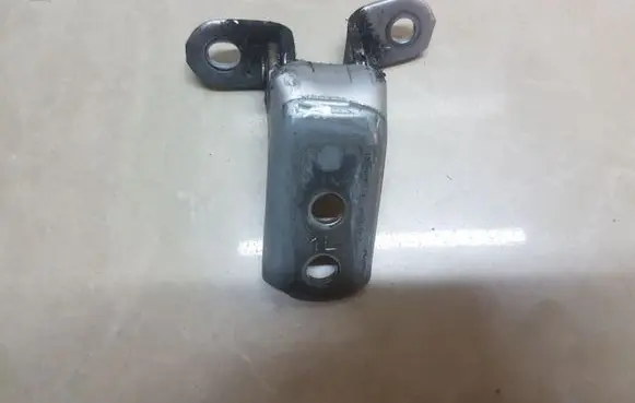 Lexus IS 220D-250-350 Front door upper hinge