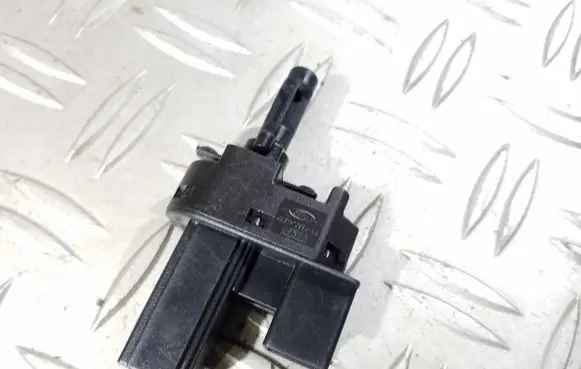 Clutch pedal sensor