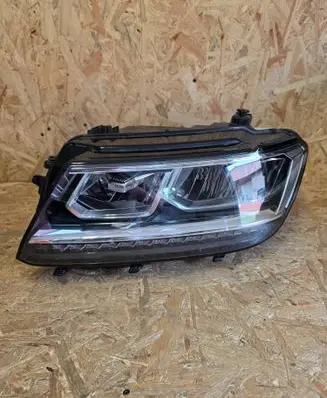 Volkswagen Tiguan Headlight/headlamp 030110123100 5NB941035B