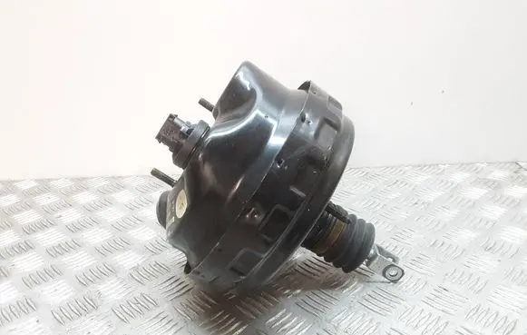 Mercedes-Benz C W203 Brake booster A0054304930