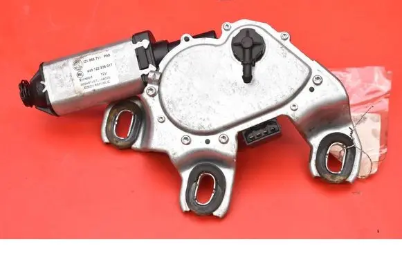Skoda Octavia Mk2 (1Z) Rear window wiper motor 1Z5955711