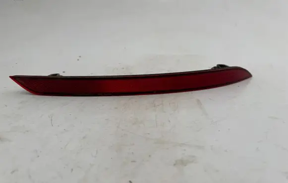 Volvo XC90 Rear tail light reflector 31468557 90042798 8417020GAAA