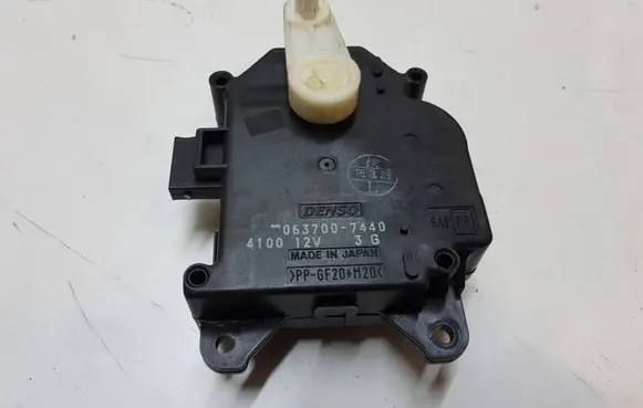 Toyota Prius (XW20) Air flap motor/actuator 0637007440