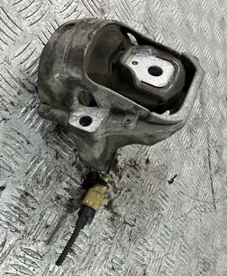 Audi A6 S6 C7 4G Engine mount bracket 8R0199381