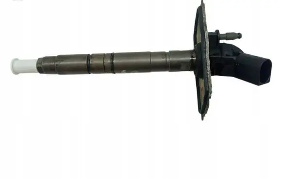 Audi A4 S4 B8 8K Fuel injector 0445117003